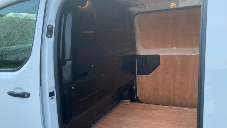 Citroen Dispatch M Diesel 1400 2.0 BlueHDi 145 Van Enterprise Edition